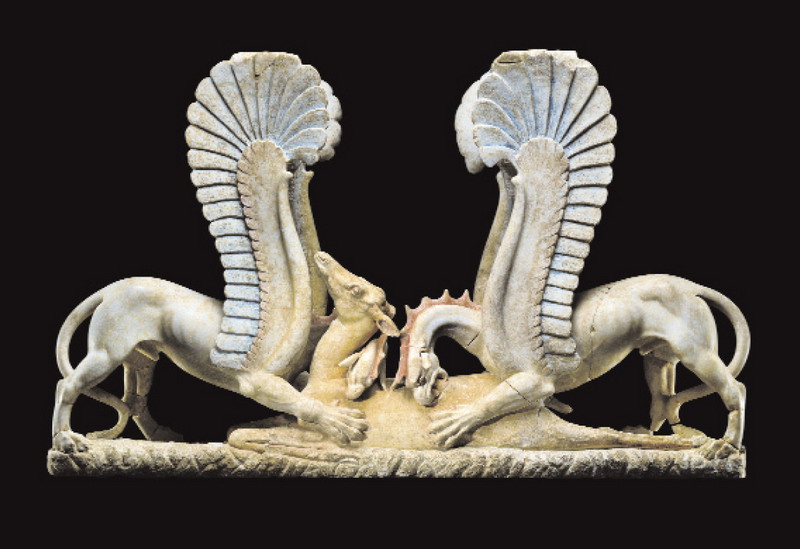 cartoline Sostegno di mensa in marmo con due grifi che sbranano una cerva ca. 325-300 a.C. Già J. Paul Getty Museum, Malibu